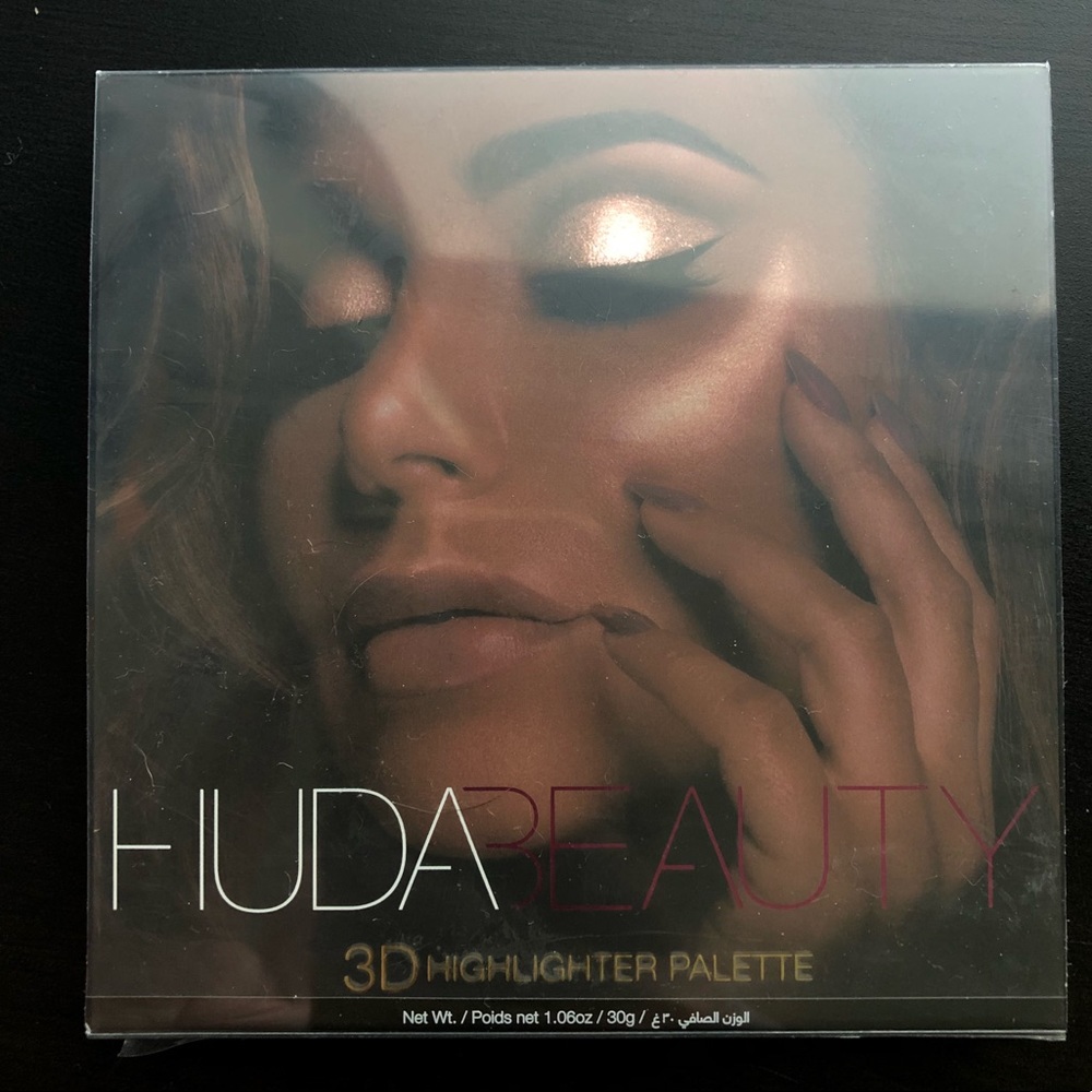 Huda Beauty 3D Highlighter Palette -golden sands